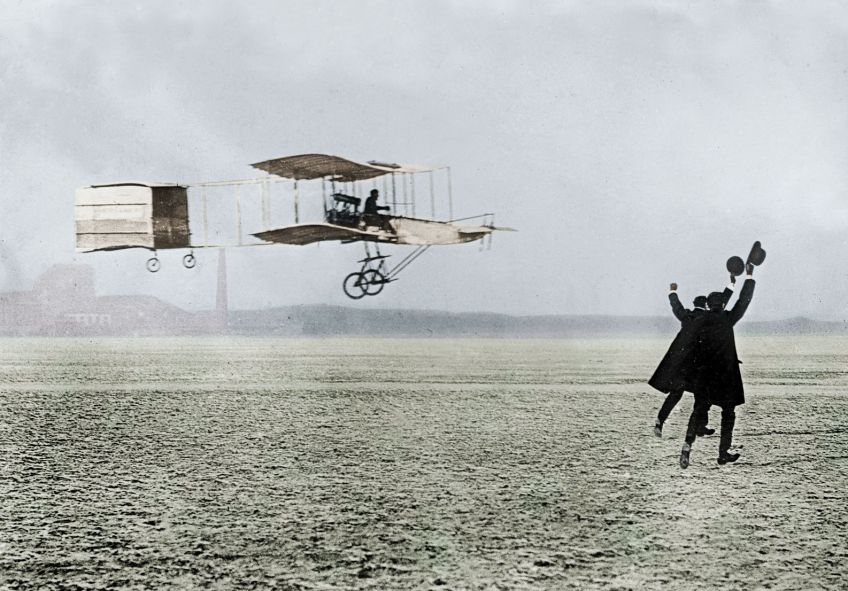 Rok 1912: Armáda si objednala desítky nových letadel. Kdo to zaplatí?: Nákupy zbraní pro armádu jsou občas…