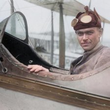 Jedinečná atrakce roku 1930 pro milovníky létání: veřejně přístupný letecký simulátor