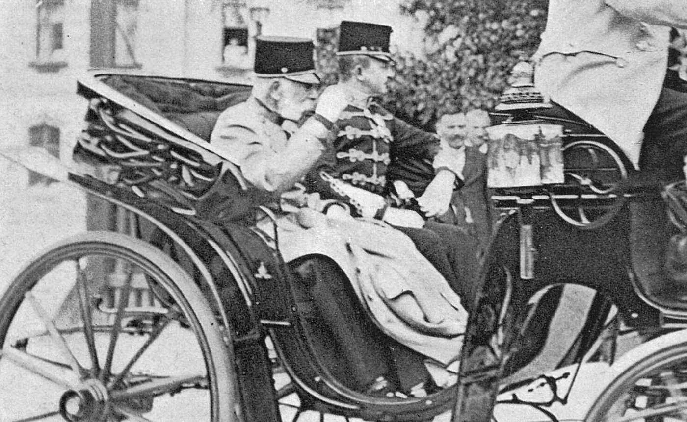 J. V. Císař s následníkem arciknížetem Karlem Františkem Josefem odjíždí do Schönbrunnu.