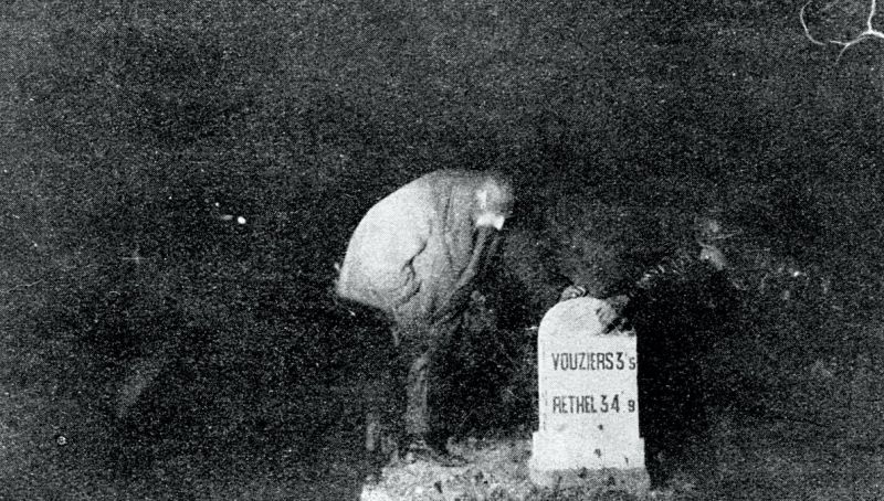 zobrazit detail historického snímku: V noci u mezníku Vousierského.