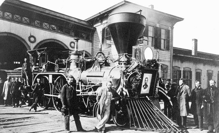 zobrazit detail historického snímku: Pohřební vlak Abrahama Lincolna, rok 1865.
