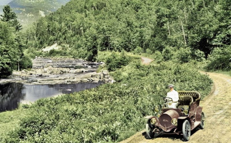 zobrazit detail historického snímku: Automobilový výlet do přírody.