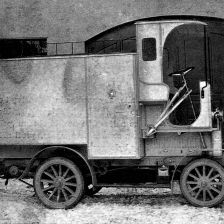 Nový automobil pro Černou Horu k dopravě zboží.