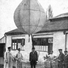 retro fotografie Užití ballonu proti krupobití.