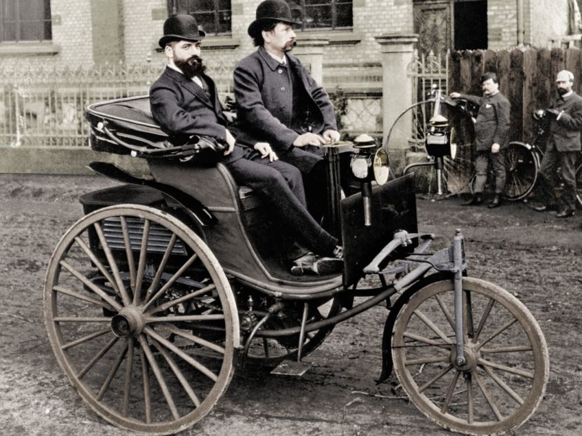 Karel Benz a jeho první automobil : Jméno Karel Benz, případně německy Karl Benz, zná…