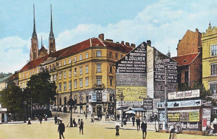 zobrazit detail historického snímku: Nádražní náměstí v Brně.