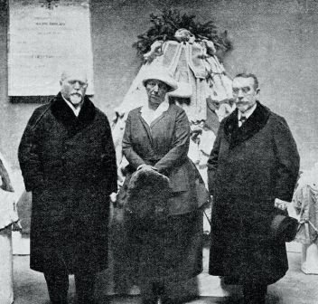 Dr. Alice Masaryková se svými spolupracovníky. - klikněte pro zobrazení detailu