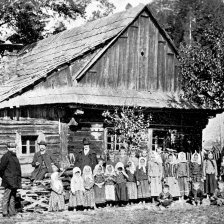 Česká škola pro 60 dětí ve Velkých Karlovicích na Moravě.