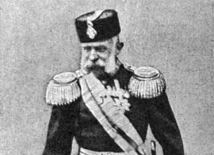 zobrazit detail historického snímku: Císař František Josef I. v úboru pluku osobní gardy cara Mikuláše.