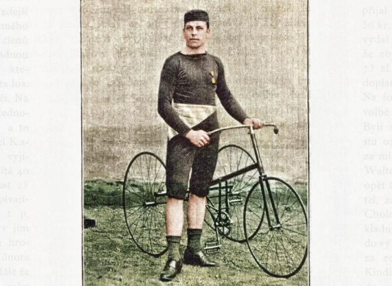 zobrazit detail historického snímku: Arthur Klarner, champion tricyklista Čech r. 1889.