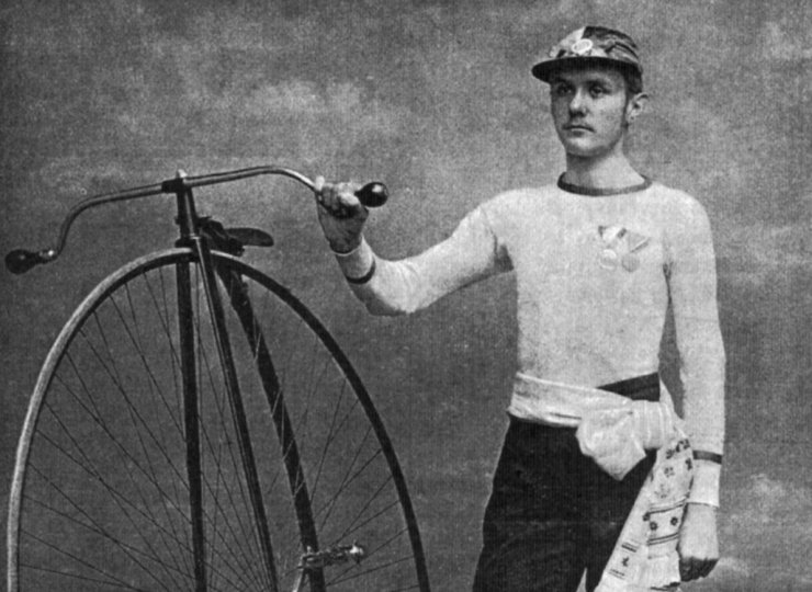 zobrazit detail historického snímku: Josef Cífka - Champion Čech na bicyklu 1888.