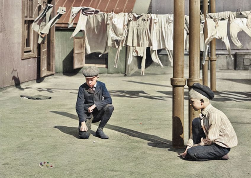 Kuličky: zapomenuté varianty skvělé hry pro děti i dospělé Kuličky: zapomenuté varianty skvělé hry pro děti i dospělé: Jak zabavit děti v době uzavření škol? Vyzkoušejte…