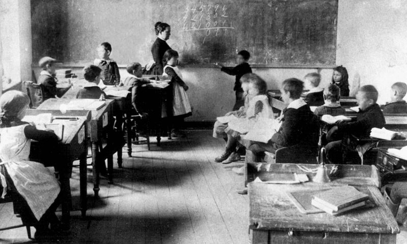 zobrazit detail historického snímku: Školní vyučování.