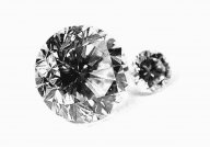 Pozor na vybuchující diamanty : Diamanty jsou již po staletí symbolem krásy,...