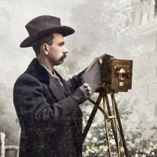 Rok 1909: Nový fotografický materiál, slibující kvalitnější barevné fotografie