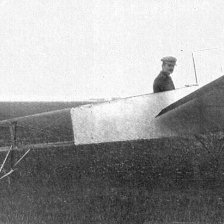 retro fotografie Český aeroplan Fr. Šimůnka, strojníka v Nuslích.