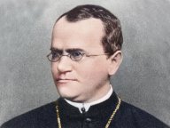 Gregor Mendel - za života jako vědec zapomenut, po smrti oslavován jako génius: Přesně před 200 lety se narodil Gregor Johann…