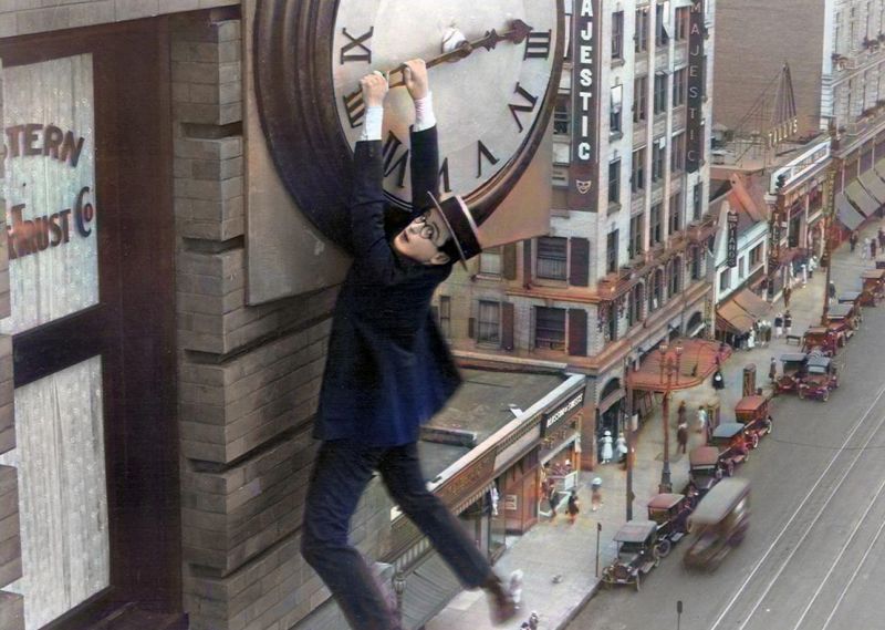 Harold Lloyd ve filmu O patro výš. - klikněte pro zobrazení detailu