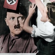 Plakát s Adolfem Hitlerem.