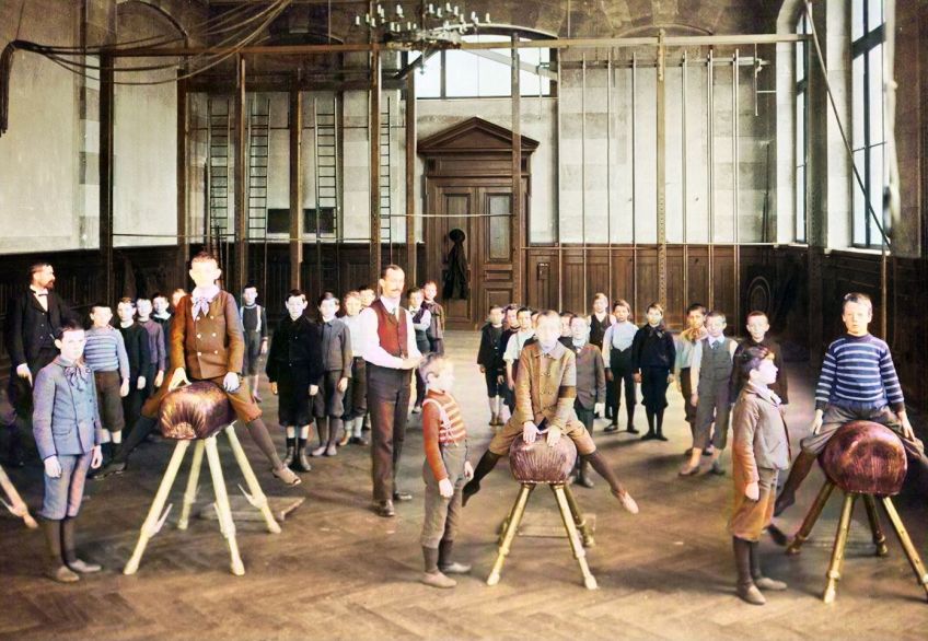 Rok 1922: Mají se děti honit za rekordy a specializovat se na jediný sport?: Mnoho rodičů by jistě chtělo mít doma druhého Jágra,…