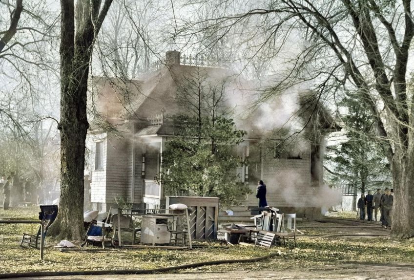 Rok 1927: Smrtelná nehoda na cvičení dobrovolných hasičů Rok 1927: Smrtelná nehoda na cvičení dobrovolných hasičů: Hasiči při své důležité práci často riskují život.…