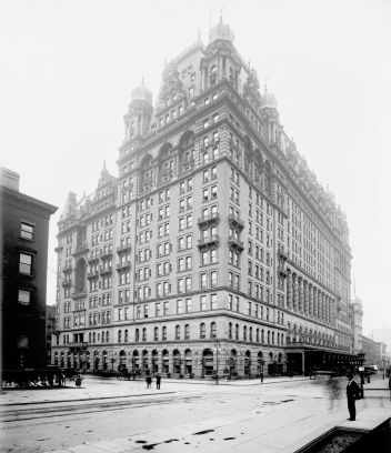 Hotel Waldorf-Astoria v New Yorku. - klikněte pro zobrazení detailu Hotel Waldorf-Astoria v New Yorku. - klikněte pro zobrazení detailu