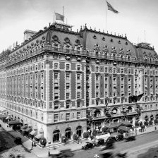 Hotel Astor v New Yorku.