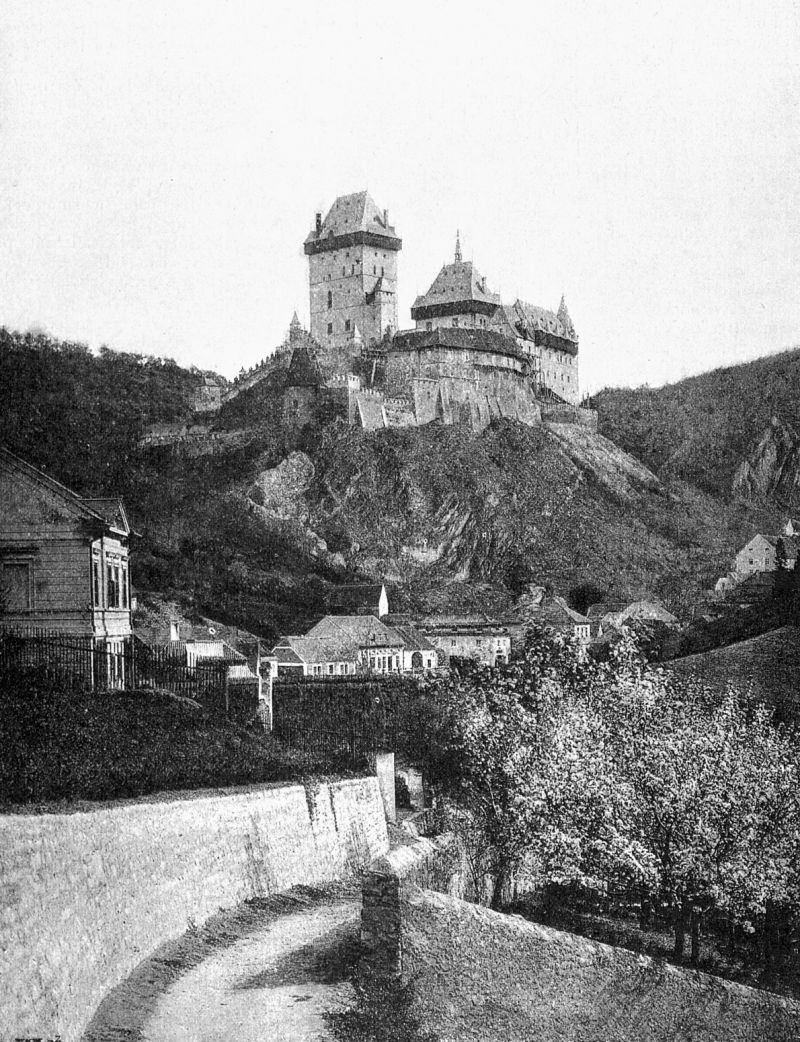 zobrazit detail historického snímku: Hrad Karlštejn.