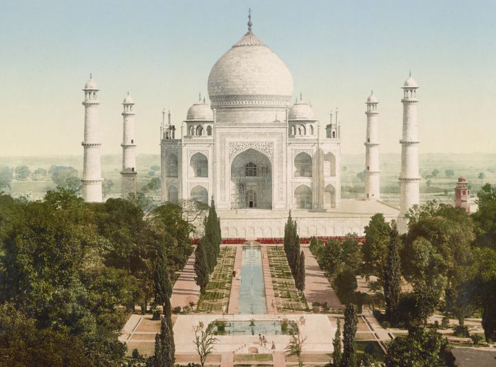Tádž Mahal v indické Agře. - klikněte pro zobrazení detailu