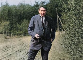 zobrazit detail historického snímku: Jaroslav Hašek.