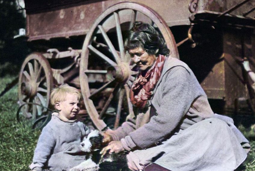 Rok 1932: Dítě unesené kočovnou tlupou se po 9 letech vrátilo k matce. Jaký bude jeho další osud?: Svět před sto lety občas vůbec nebyl tak romantické…