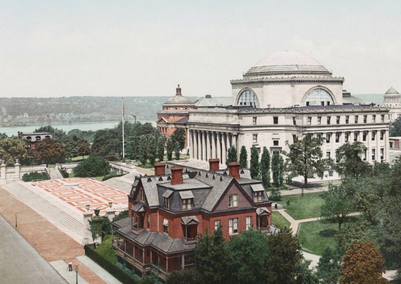 zobrazit detail historického snímku: Knihovna kolumbijské univerzity.
