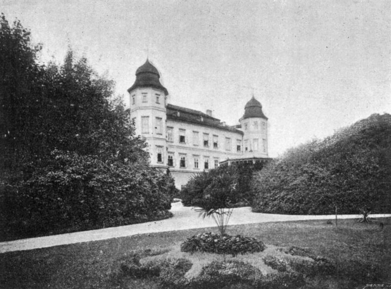zobrazit detail historického snímku: Zámek ve Vrchlabí.