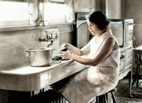 Recept na domácí bramborové chipsy z roku 1936