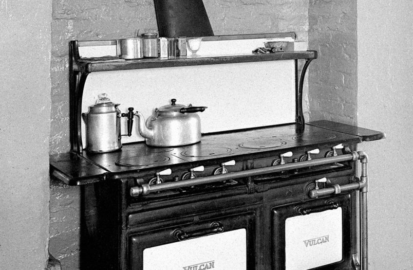 Dobový jídelníček na celý týden a navíc recepty na kančí : Kompletní jídelníček s obědy a večeřemi na celý…