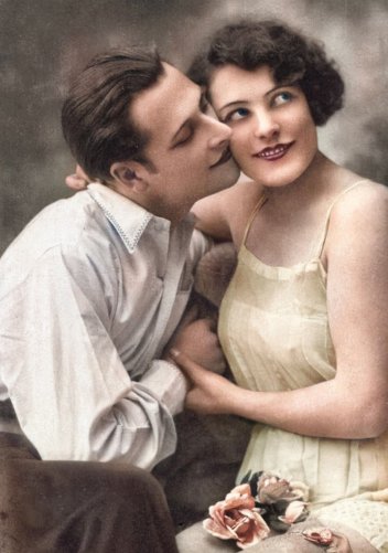 zobrazit detail historického snímku: Zamilovaný pár.