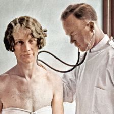 Nevěřili lékařům a tak šli k léčiteli. Jak fungovala alternativní medicína v roce 1902?
