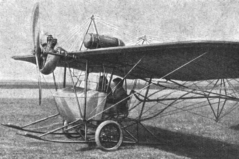 zobrazit detail historického snímku: Moreauův jednoplošník s kývavou loďkou.