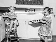 13 historických receptů na báječné moučníky z piškotového těsta: Chcete ochutnat, jaké dobroty pekly naše...
