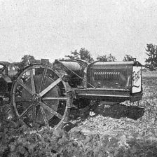 Českomoravská továrna na stroje Praha, Motorový pluh 32 HP.