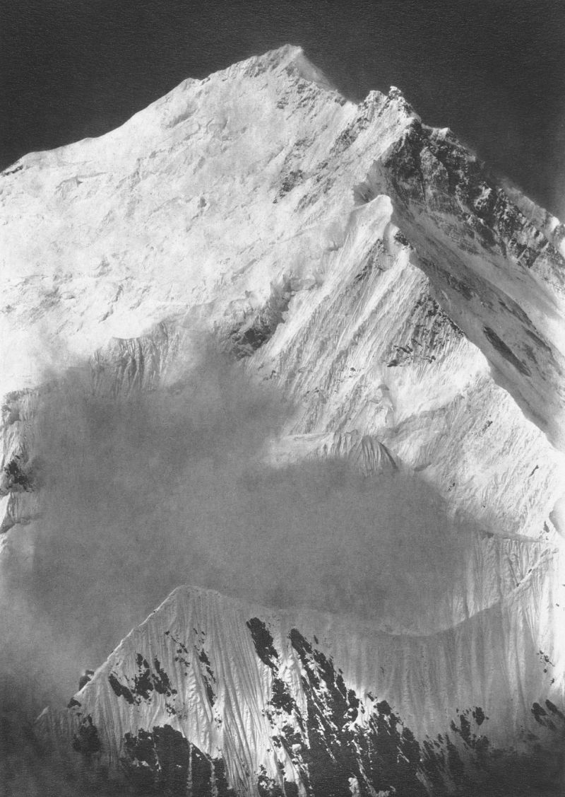 zobrazit detail historického snímku: Mount Everest, rok 1921.