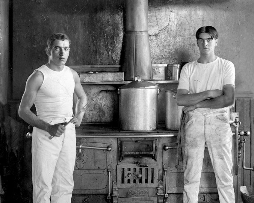 Tričko je důležitá součást šatníku (PR) Tričko je důležitá součást šatníku (PR): Existují určité kousky oblečení, které by neměli…