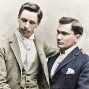 Rok 1934: Brutální zátah Adolfa Hitlera proti homosexuálům mezi jeho přívrženci