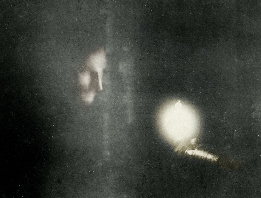 Vynálezce Tesla a jeho světelná kouzla s milionem voltů: Legendární vynálezce Nikola Tesla zaměřoval svou…
