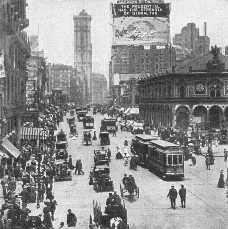 zobrazit detail historického snímku: Obrovský plakát na Broadway v New Yorku.