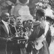 Ze slavných dnů města Petrohradu: Otevření nového mostu carem Mikolášem II. a carevnou.