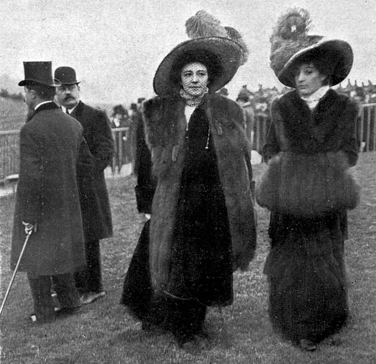 zobrazit detail historického snímku: Pařížská podzimní moda.