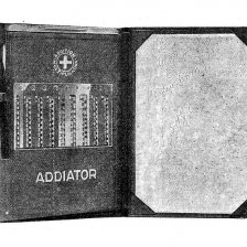 Počítací strojek »Addiator«