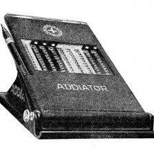 Stolní počítací strojek »Addiator«