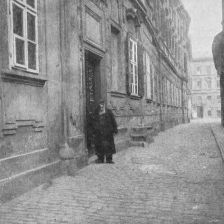 Před fortnou „Milosrdných“.